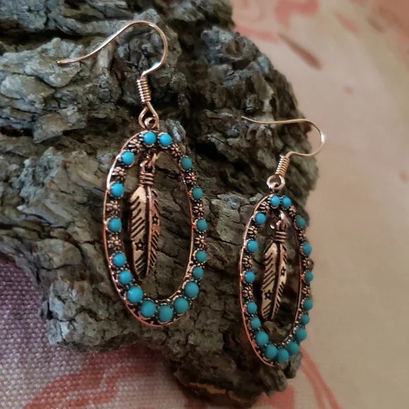 Feather Hoop Earrings. Oval Flower Floral Copper Color Boho Cowgirl Western - Picture 5 of 9